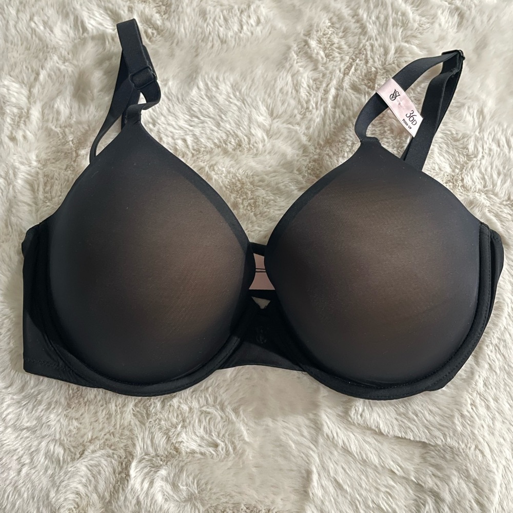 Victorias Secret Push Up Bra 36D Black Brand New